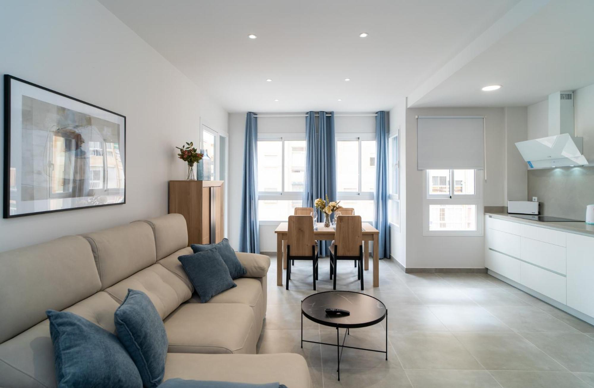 Aac Malaga - Apartamento Con Terraza, Muy Amplio, Totalmente Equipado, Cerca Del Centro Y Nuevo! Room photo