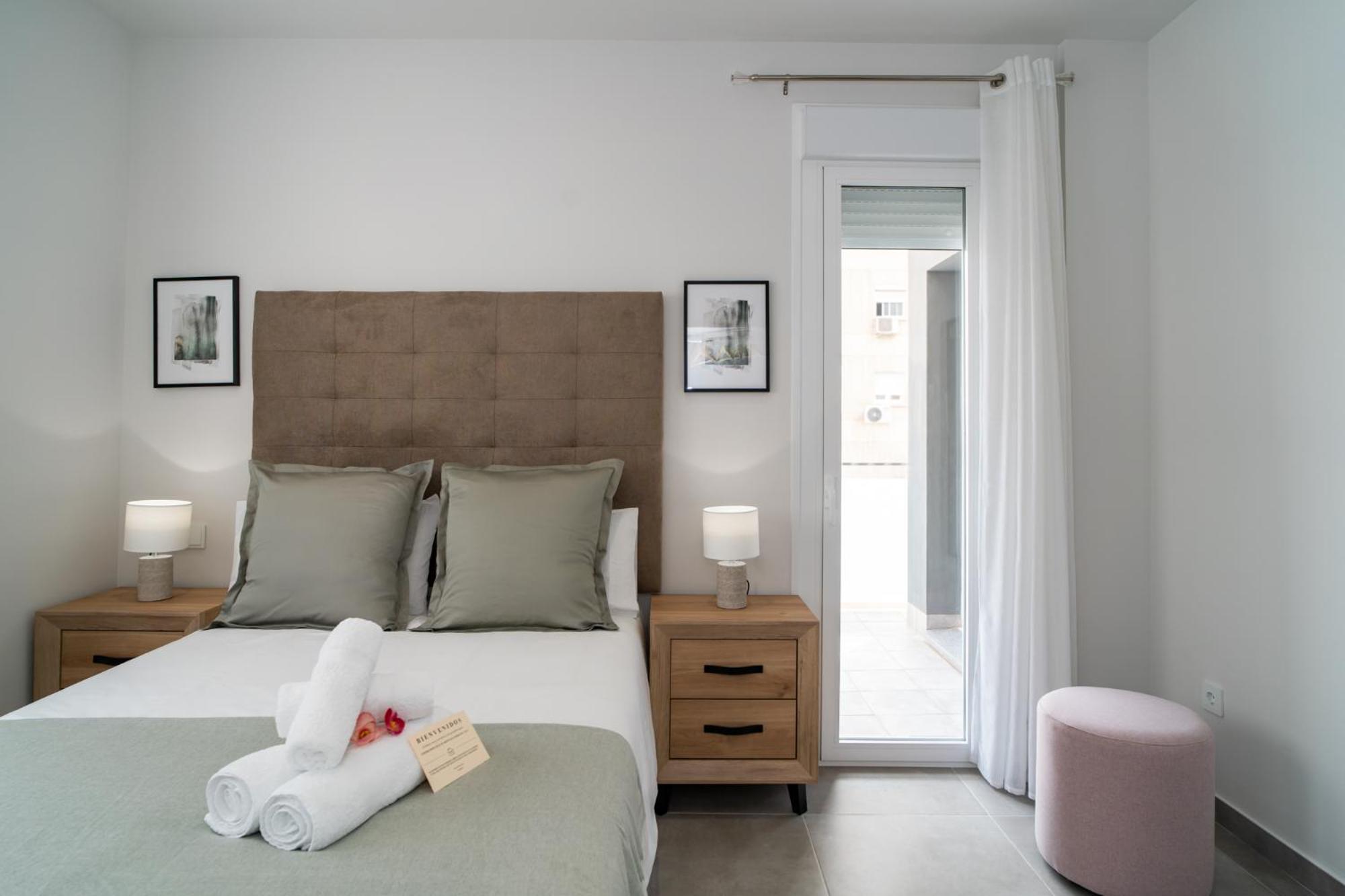 Aac Malaga - Apartamento Con Terraza, Muy Amplio, Totalmente Equipado, Cerca Del Centro Y Nuevo! Room photo